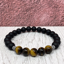 Load image into Gallery viewer, Odysseus beaded bracelet Tabletop
